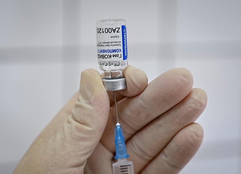 الجزائر توقع اتفاقية لاقتناء اللقاح الروسي المضاد لكورونا