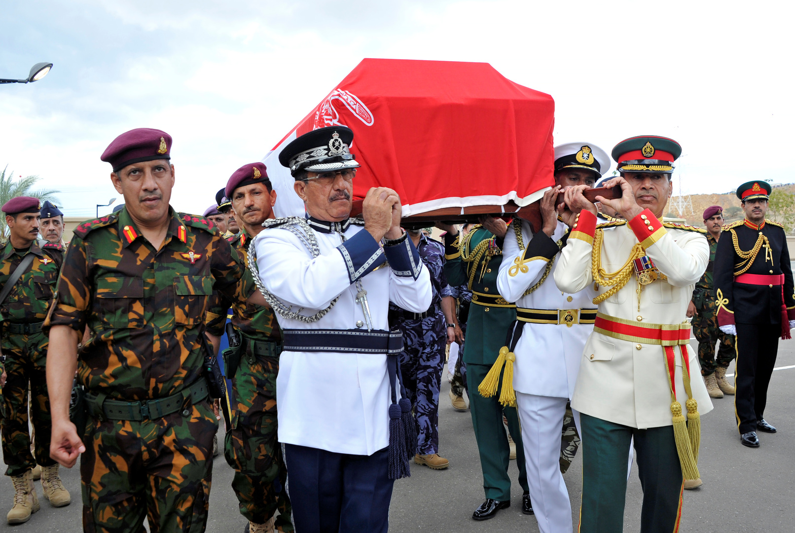 مراسل جنازة سلطان عمان قابوس بن سعيد