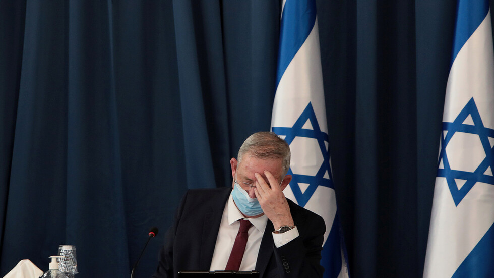 تقارير: حزب "كاحول لفان" الإسرائيلي يتفكك