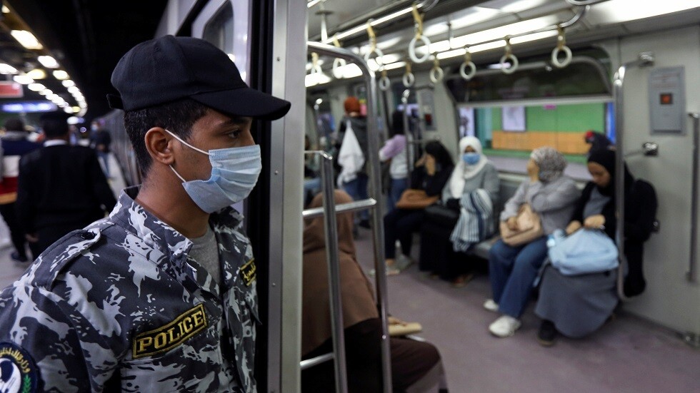 مصر تسجل 1409 إصابات و56 وفاة جديدة بكورونا