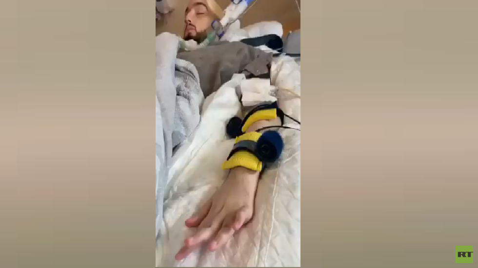 فيديو جديد لـ "الأمير السعودي النائم" يستجيب لتوجيهات الطبيب