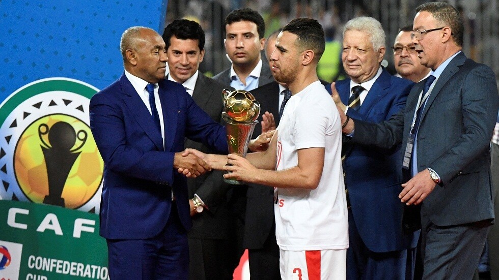 الأمن المصري يفض عزاء والدة نجم الزمالك حازم إمام (صور)