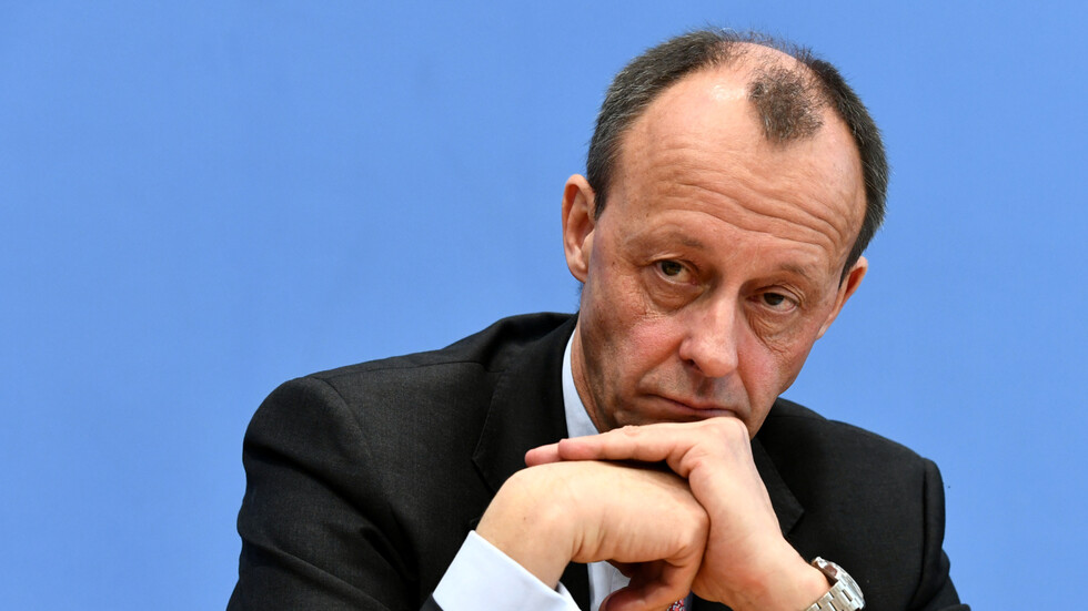 خليفة ميركل المحتمل للاجئين: الطريق لألمانيا لم يعد مفتوحا