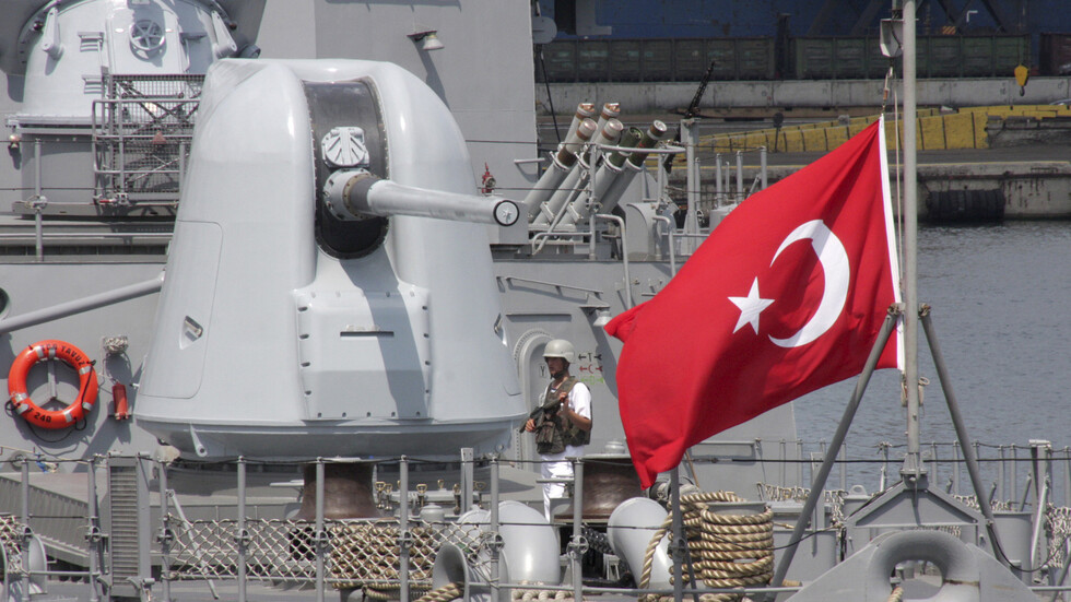 البحرية الأوكرانية: ننتظر المسيرات والطرادات التركية