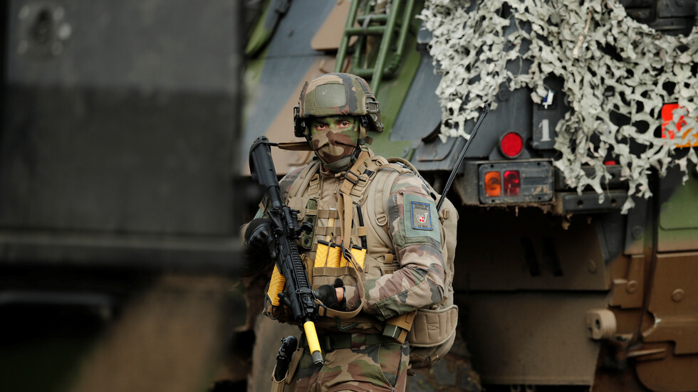 جماعة مرتبطة بـ"القاعدة" تعلن مسؤوليتها عن مقتل جنديين فرنسيين في مالي