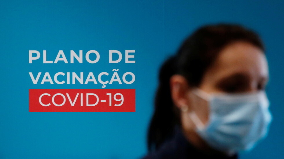 البرتغال.. السلطات الصحية في حالة تأهب عقب تقارير تفيد بوفاة ممرضة بعد تطعيمها بلقاح "فايزر"!