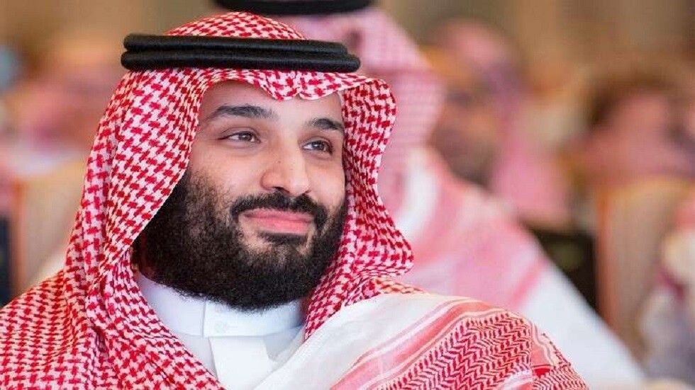 ماهي السيارة التي جالت بمحمد بن سلمان وضيفه أمير قطر على رمال العلا؟