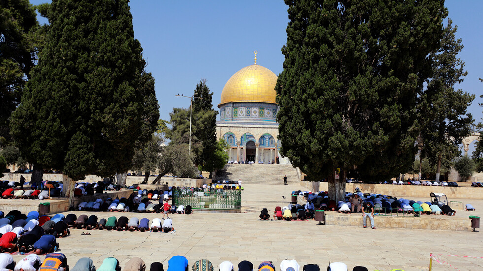 مفتي القدس يدين محاولات إسرائيل هدم الأقصى