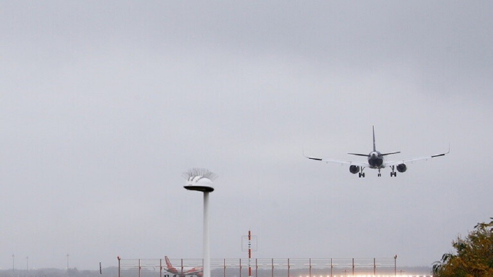 توقيف 11 رجلا بتهمة اغتصاب وقتل مضيفة طيران في فندق فلبيني