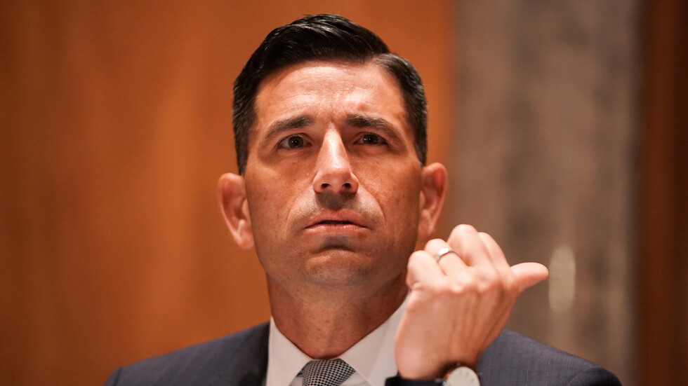 وزير الأمن الداخلي الأمريكي بالنيابة يدعو ترامب لإدانة حادث اقتحام مقر الكونغرس بشدة