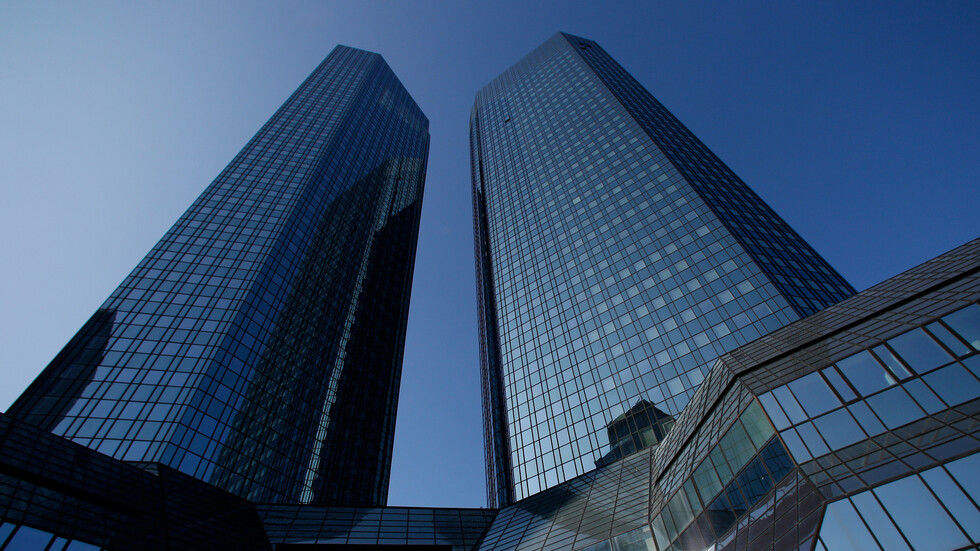 "دويتش بنك" يوافق على دفع 124 مليون دولار لتسوية ملاحقة قضائية في الولايات المتحدة