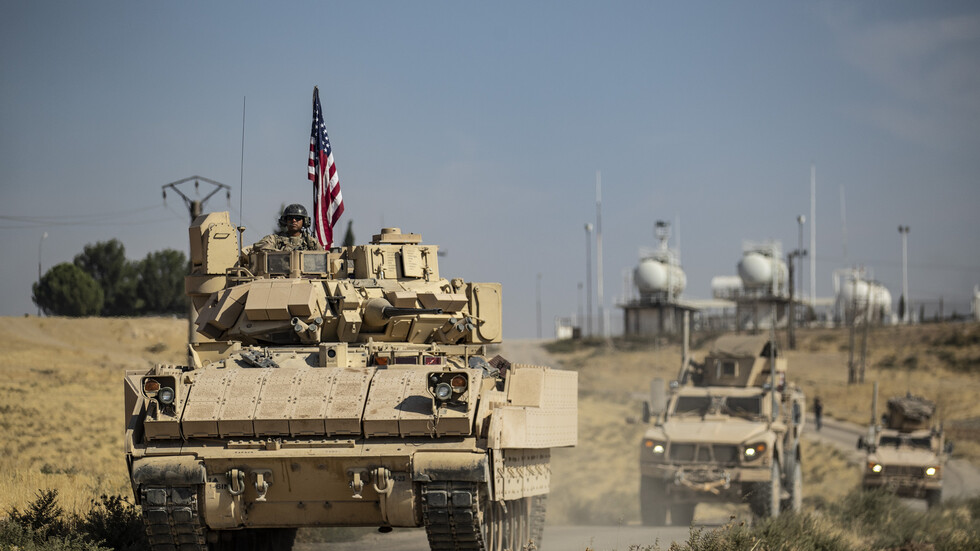 سانا: الجيش الأمريكي يرسل تعزيزات عسكرية ولوجستية إلى قواعده بريف دير الزور