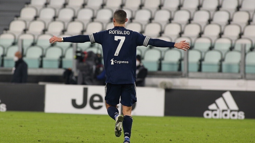 رونالدو يسجل رقما قياسيا جديدا بهدف تاريخي (فيديو)