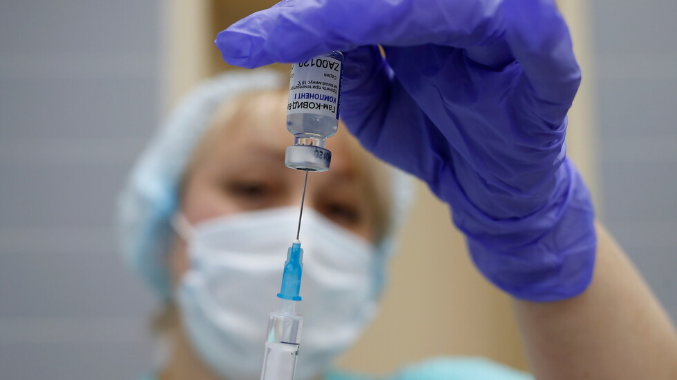 فلسطين أول دولة في الشرق الأوسط توافق على استخدام لقاح "سبوتنيك V" الروسي ضد كورونا