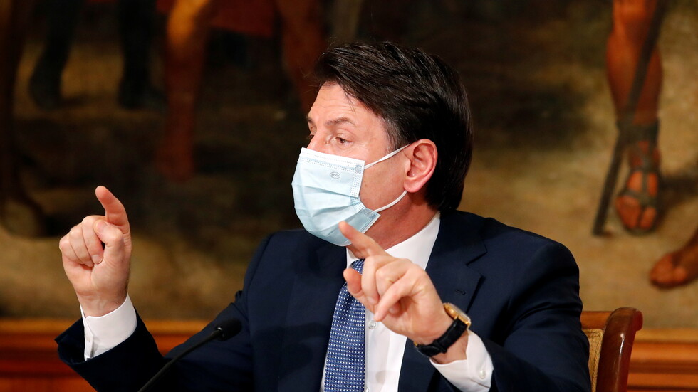 رئيس وزراء إيطاليا يحذر من زيادة قادمة في الإصابات بكورونا