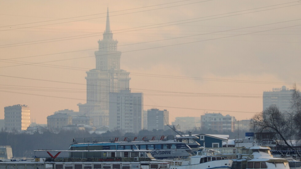 روسيا بين المتصارعين
