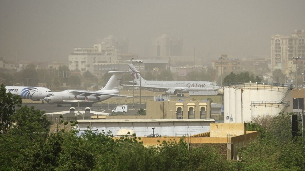 السودان يرفع حظر السفر من دول ظهرت بها سلالة كورونا الجديدة