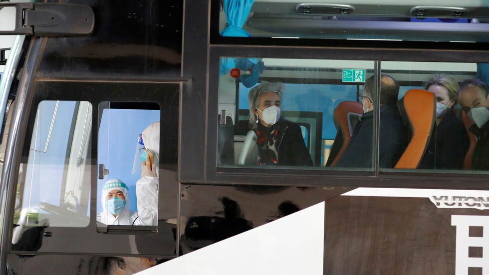 الصين تمنع عالمين من فريق منظمة الصحة العالمية من دخول أراضيها