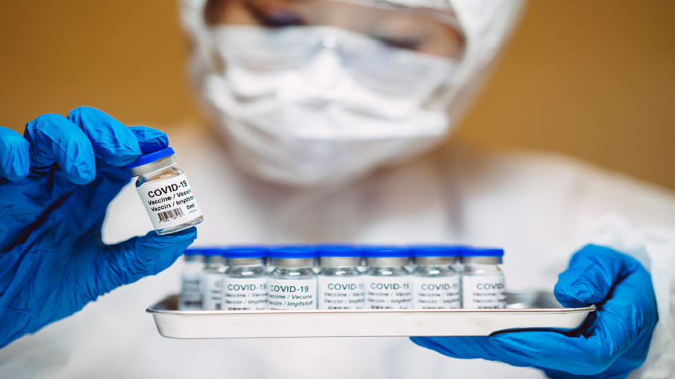 دراسة PHE تزعم أن عدوى كورونا السابقة قد تمنح حماية أكبر من تكرارها مقارنة بلقاح أكسفورد!