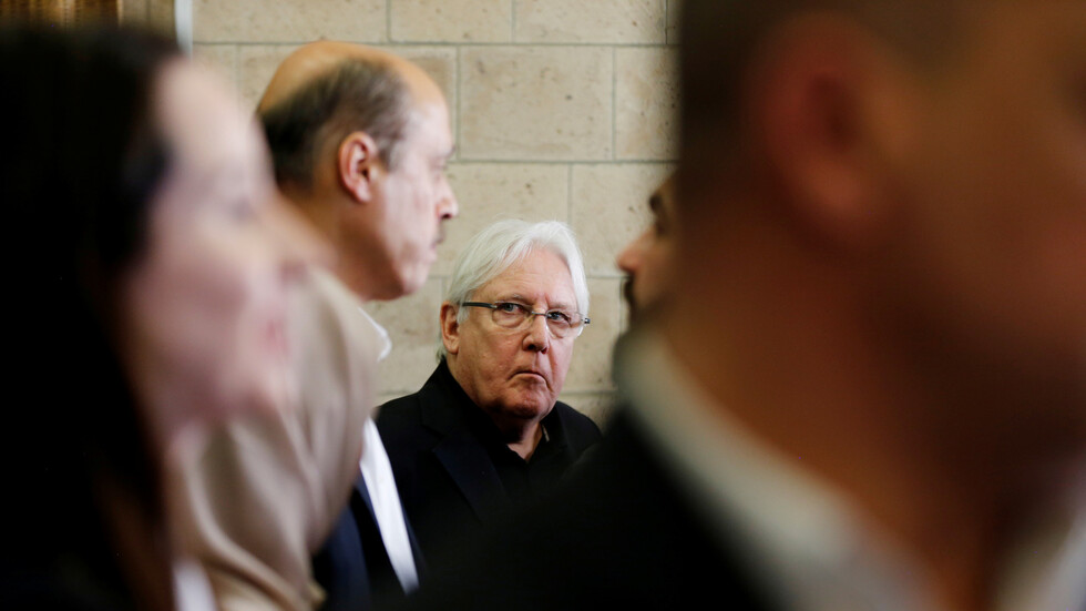 غريفيث ينتقد إدراج واشنطن الحوثيين على قائمة الإرهاب