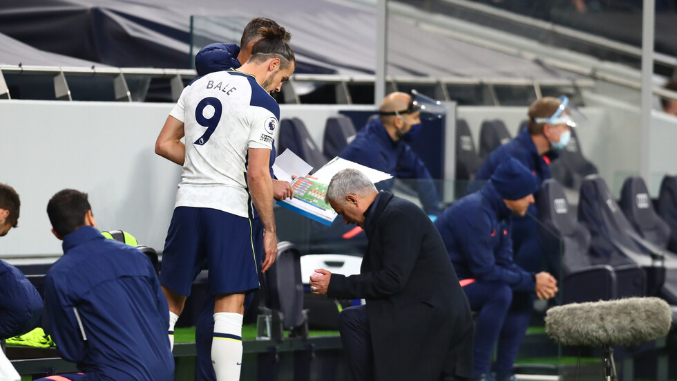 جوزيه مورينيو يصدم غاريث بيل