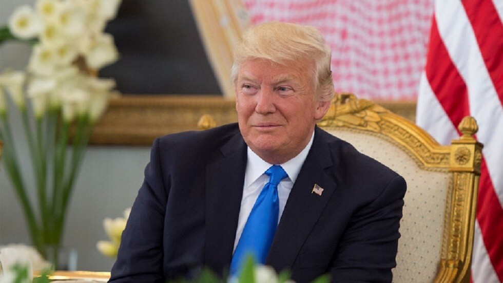 ترامب يتقلد أرفع وسام مغربي لدوره في اتفاق التطبيع مع إسرائيل