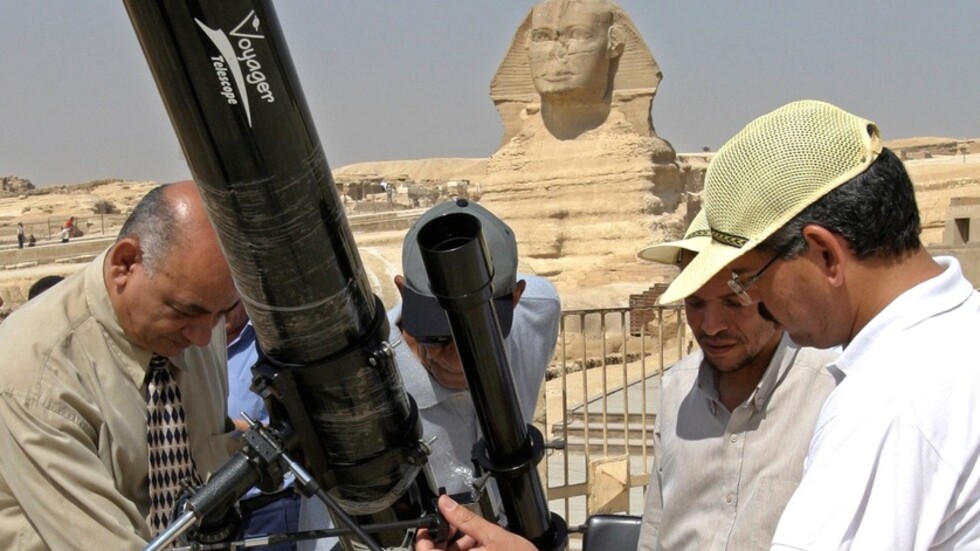 مصر تلاحق النيازك بشبكة محطات ستغطي كافة أراضيها