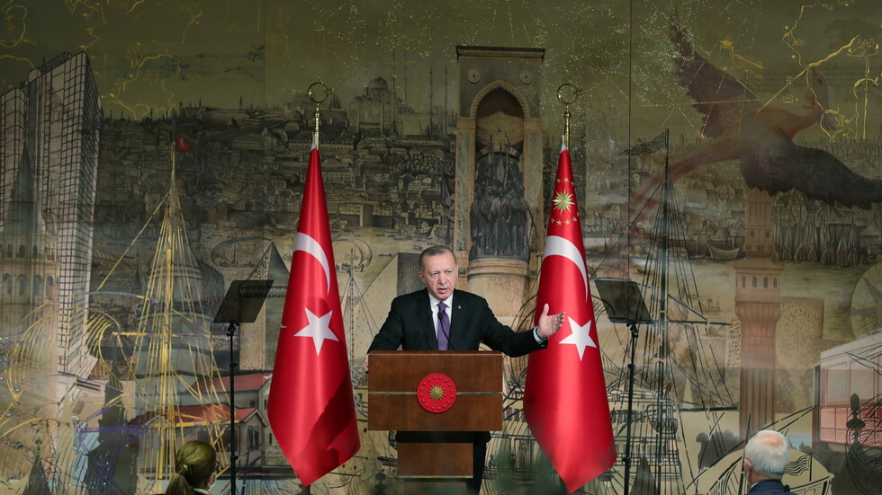 قد يطيحون بأردوغان قريبا