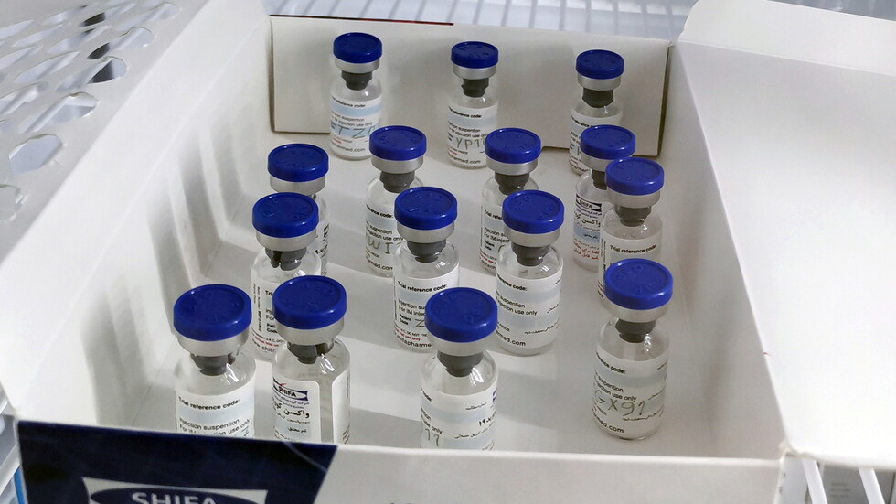 إيران تعلن انطلاق المرحلة الثالثة للاختبار البشري للقاح كورونا