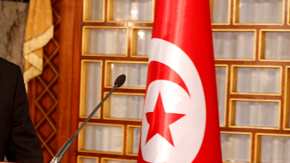 تونس.. برلمانيون يطالبون بمساءلة المشيشي بشأن أحداث العنف