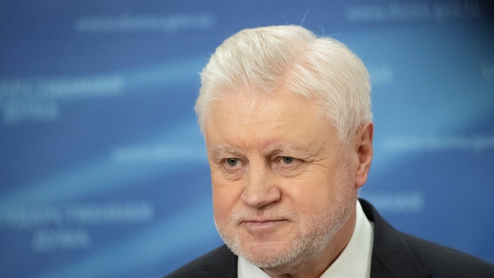 "روسيا العادلة" يندمج مع حزبين آخرين