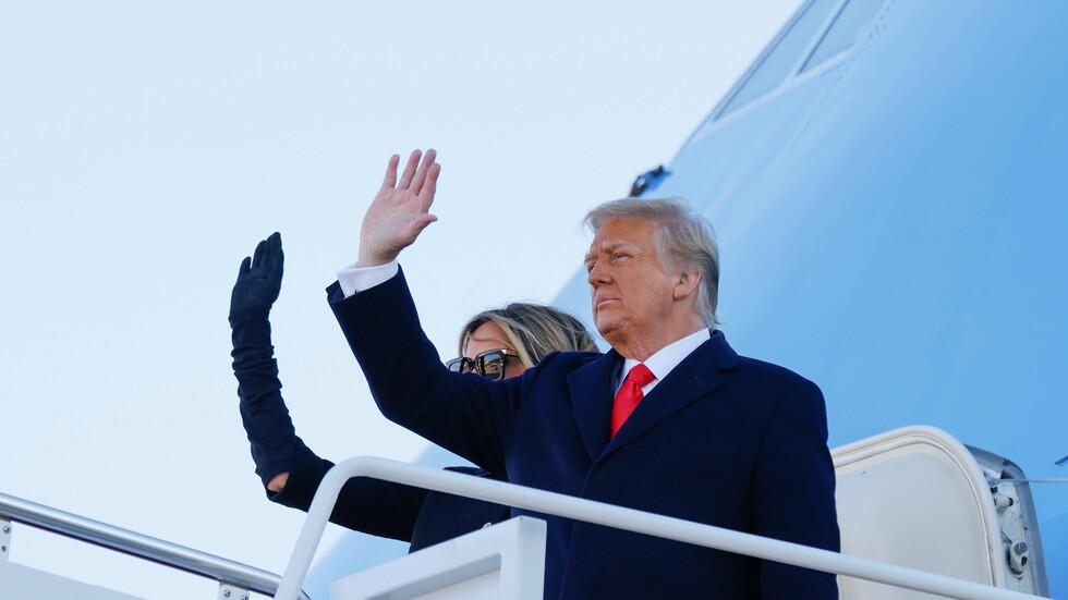 CNN: ترامب يترك رسالة لبايدن في البيت الأبيض