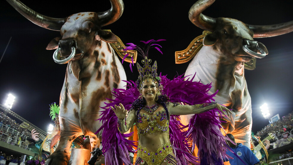 إلغاء كرنفال ريو دي جانيرو 2021 بسبب كورونا