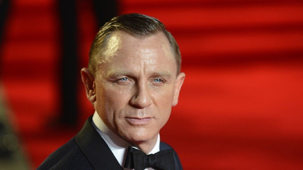 فيروس كورونا يتحدى جيمس بوند