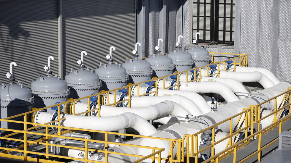 مصر تسعى لتصنيع تقنيات تحلية مياه البحر محليا بخبرات روسية