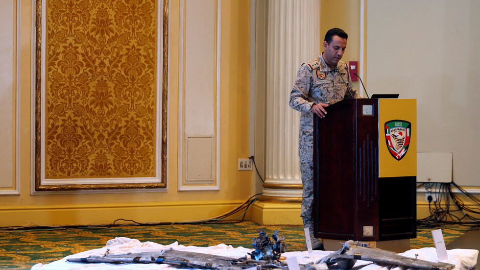 التحالف العربي يعلن تدمير زورق مفخخ وطائرة مسيرة للحوثيين