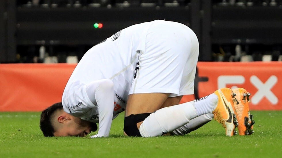 الجزائري بن سبعيني بطلا لـ"ديربي بوروسيا" (فيديو)