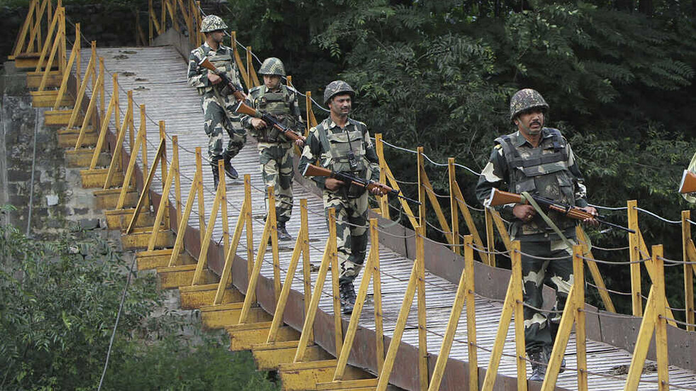غدا تنطلق الجولة الـ 9 من المحادثات العسكرية الصينية الهندية حول النزاع في 