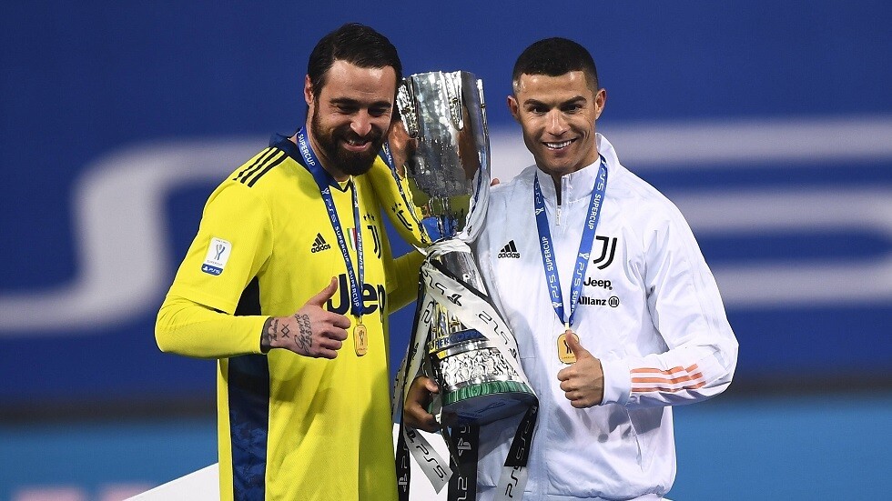 رونالدو ينال جائزة شخصية جديدة