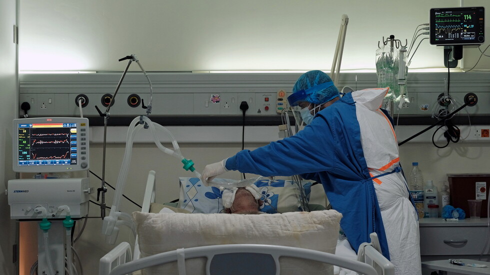 لبنان.. أسرة المستشفيات مشغولة بشكل شبه كامل جراء تفشي كورونا