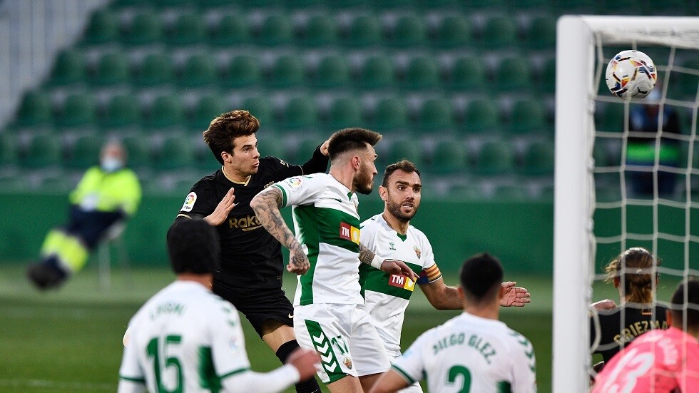 برشلونة يعود من إلتش بثلاث نقاط