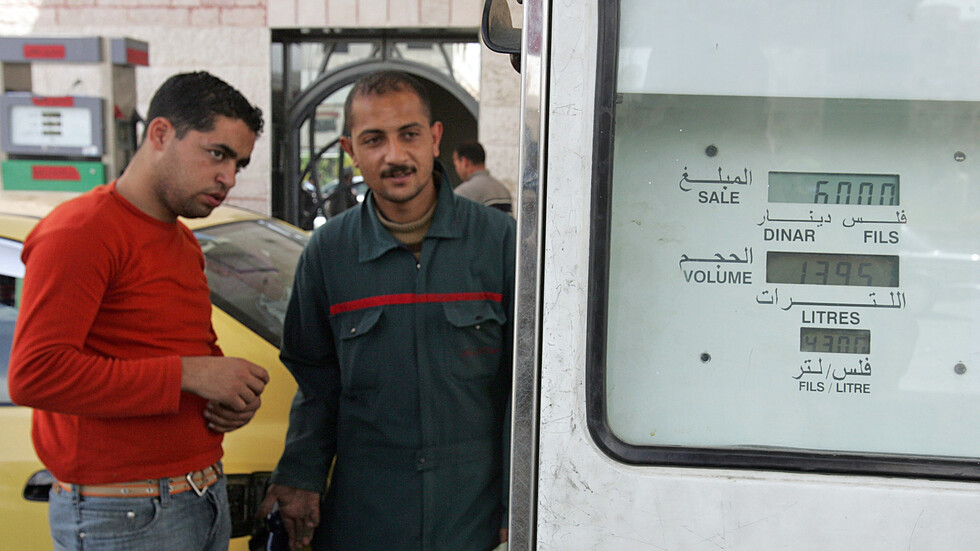 انخفاض قيمة واردات الأردن من النفط بنحو 50%