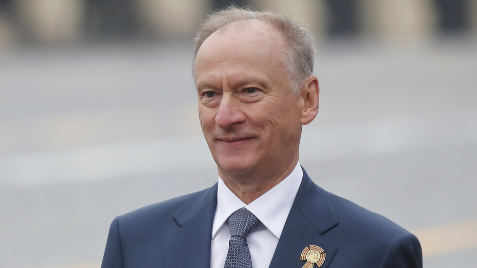 باتروشيف: نافالني يحتاجه الغرب لزعزعة الاستقرار في روسيا