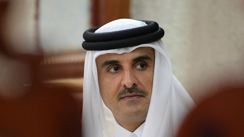 أمير قطر يعزي العاهل السعودي الملك سلمان