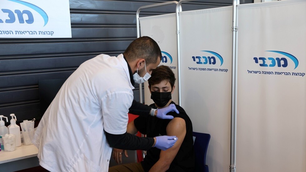 إسرائيل: لا حالات كورونا خطيرة بين من تلقوا لقاح 