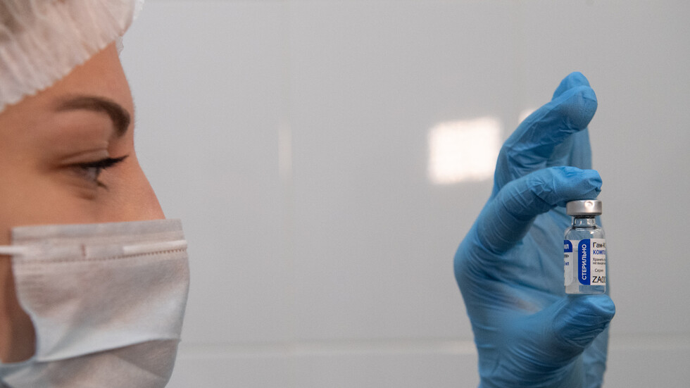 فلسطين ستحصل على 100 ألف جرعة من لقاح "سبوتنيك V" الروسي ضد كورونا