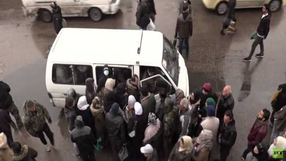 دمشق.. أزمة المواصلات والوقود