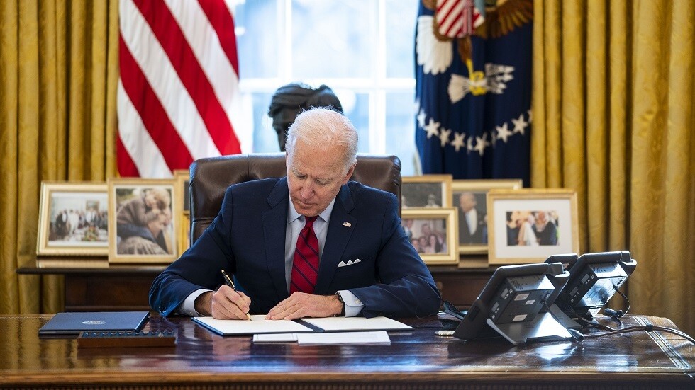 بايدن يلغي تعديلات ترامب على قانون التأمين الصحي