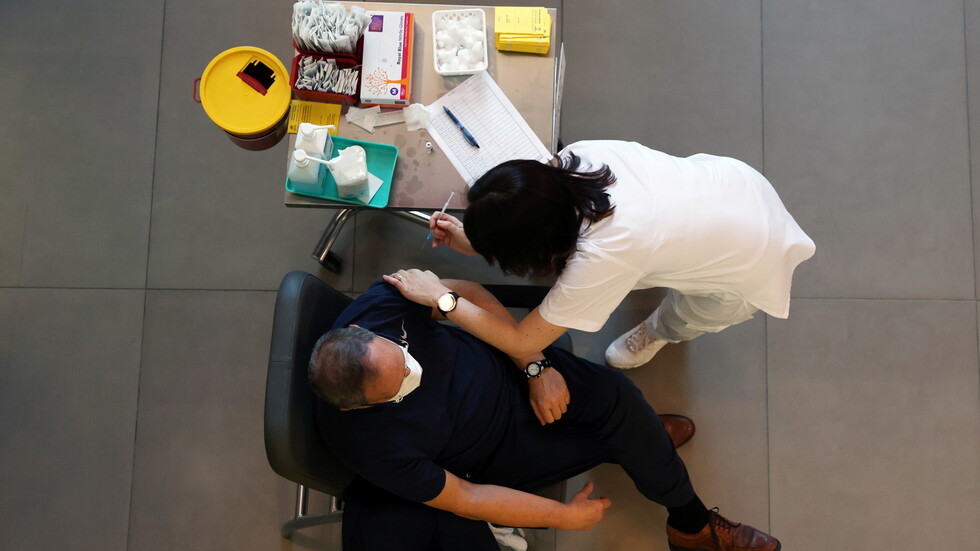 تل أبيب تنفي تطعيم بعض البلدات العربية بلقاحات منتهية الصلاحية