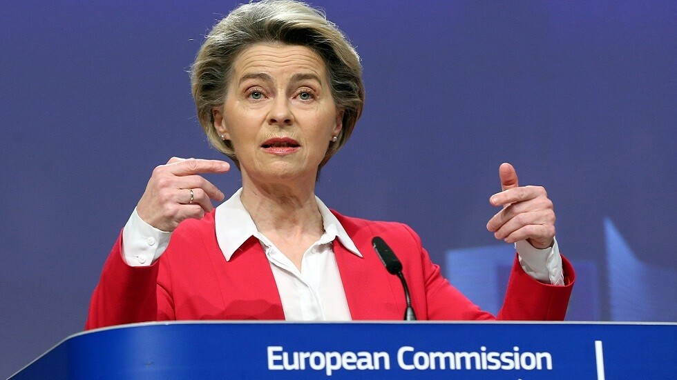 المفوضية الأوروبية: العقد مع "أسترازينيكا" يحتوي على إمدادات ملزمة